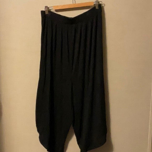 Papaya Black Jumpsuit Relaxed Fit Minimalist Design - Picture 2 of 4